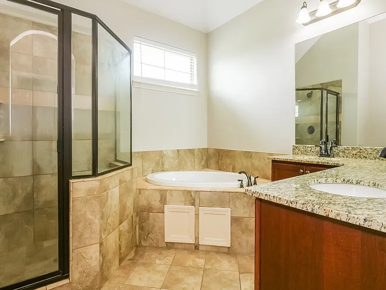 140 Hidden Meadows Ln — Photo 10