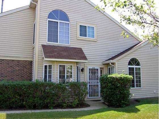1st image of 464 Canterbury Dr