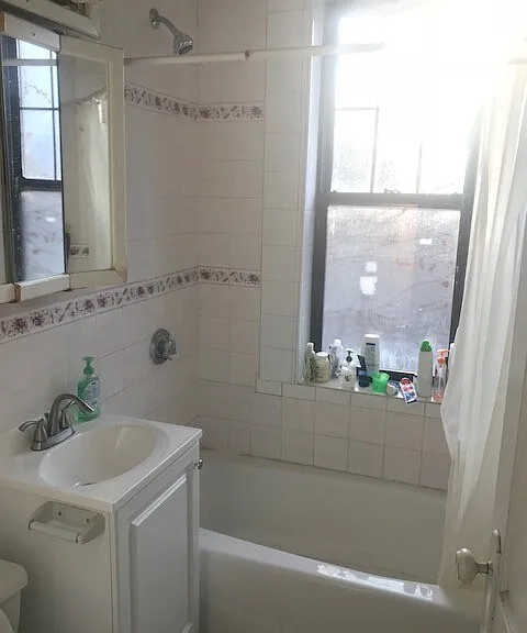 56 Queensberry St #3 — Photo 1