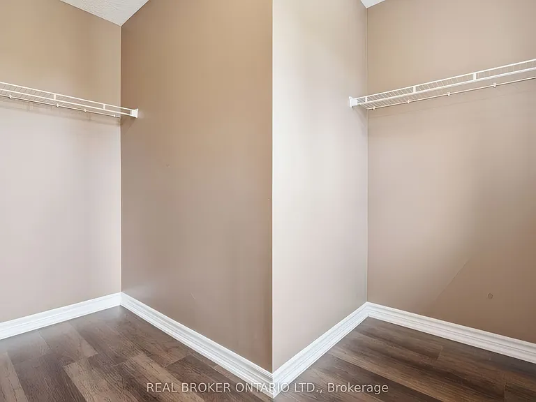 1047 Marquette Dr — Photo 26