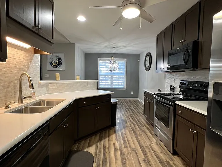 184 Hudson Farms Way — Photo 32