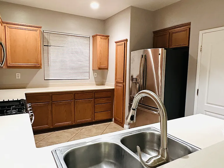 1436 Orange Tree Ln — Photo 12