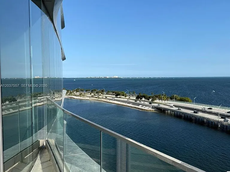 175 SE 25th Rd #903 — Photo 19