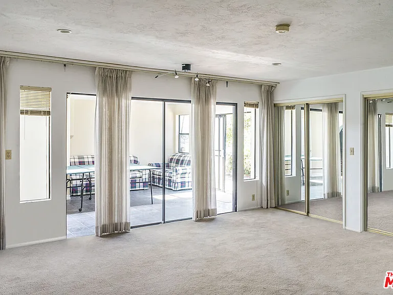 8300 Regis Way — Photo 25