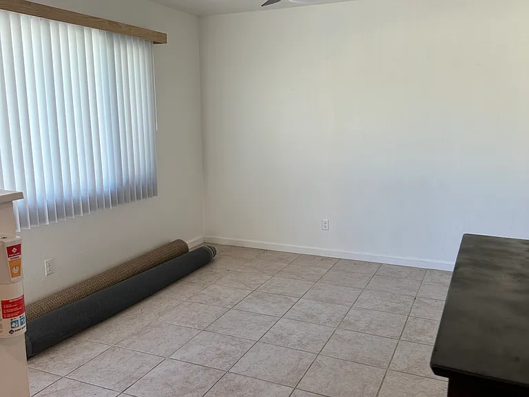 3720 White Ln #4 — Photo 4