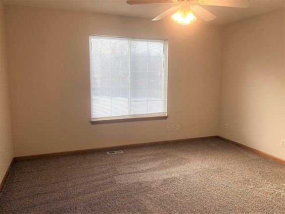 4th image of 417 N 15th St