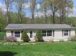 39 Willow Rd, Beacon, NY 12508
