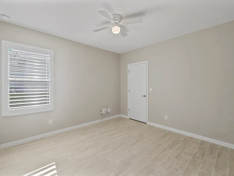529 SW 26th Terrace Cpe — Photo 23