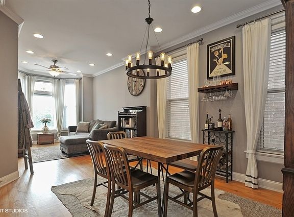 2nd image of 2160 N Oakley Ave #3