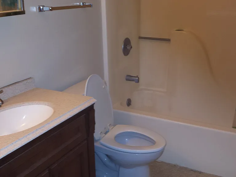 505B Columbia Dr — Photo 7