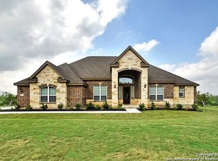 240 Cascade Trl, Castroville, TX 78009