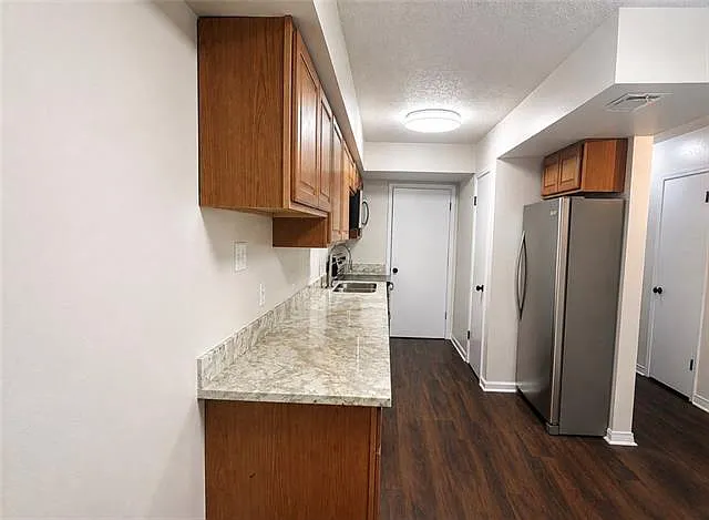 3324 Seine St #B — Photo 2