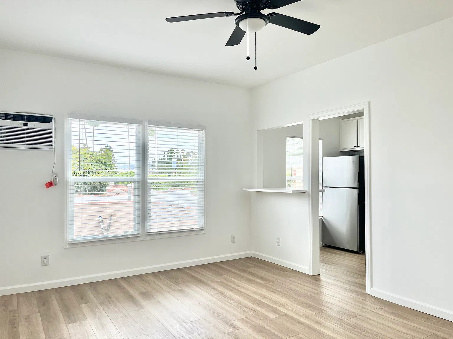 Studio, 425 sqft, $1,495 — Photo 1