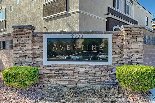 9303 Gilcrease Ave #1018 Photo 1