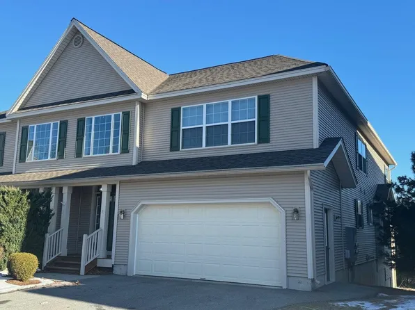 16 Laurel Drive, Essex, VT 05452