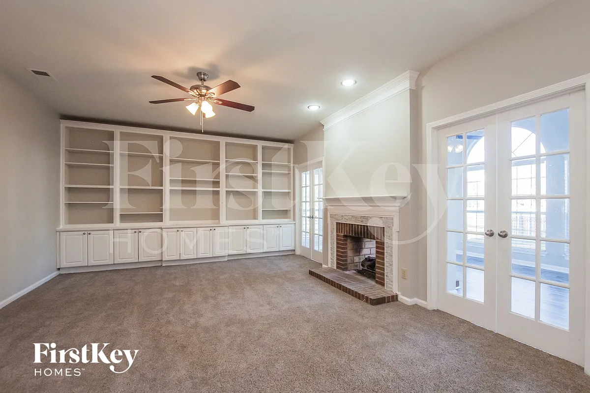 Building Photo - 7804 Conifer Cir