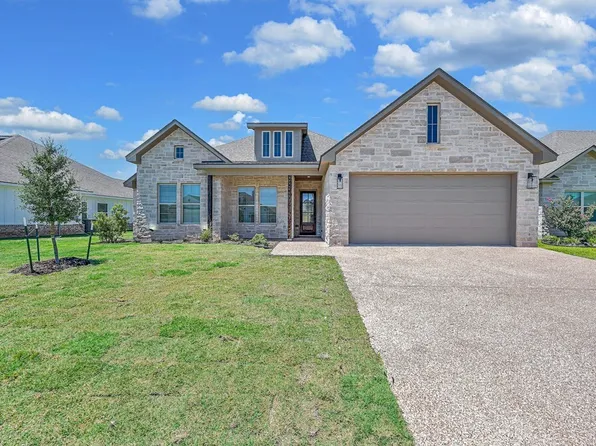 10017 Braided Briar Dr, Woodway, TX 76712