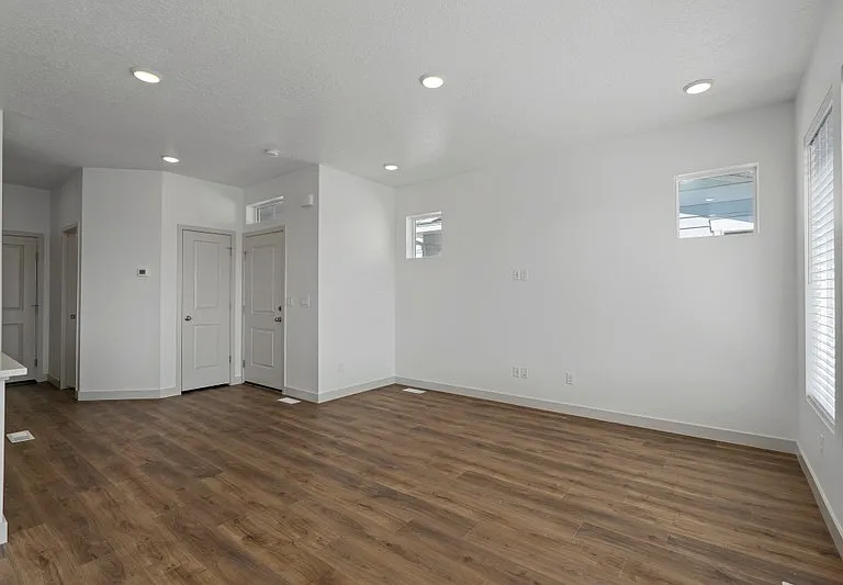 4973 W Willowbank Dr — Photo 9