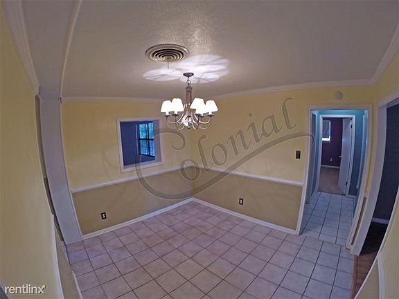 5th image of 3213 Lake Charles Ave