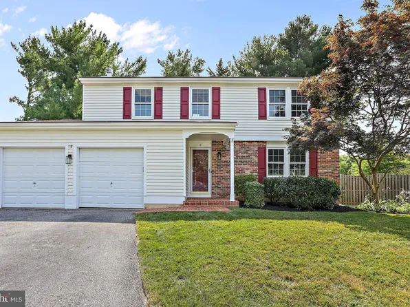 18 Warrior Brook Ct, Germantown, MD 20874
