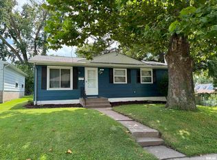 2521 Bellevue Ave, Bettendorf, IA 52722