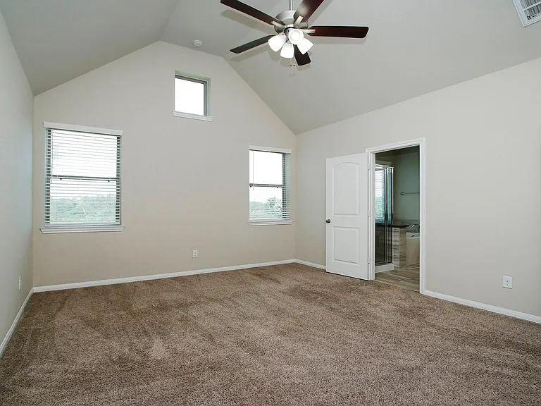239 Biltmore Loop — Photo 25