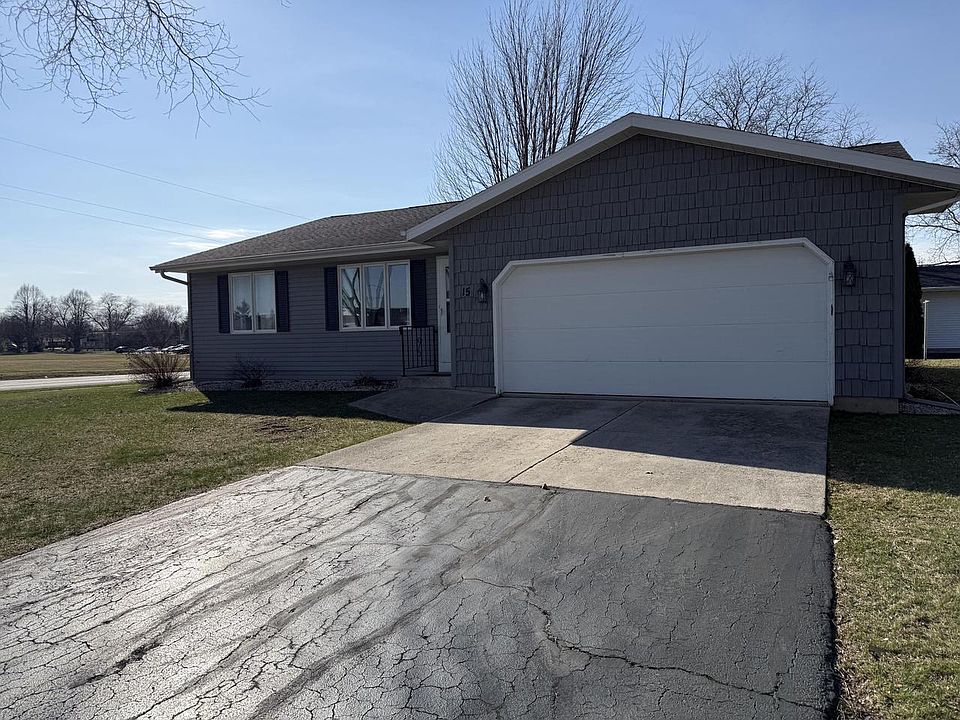 1st image of 15 Heritage LANE #10
