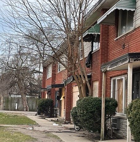 2nd image of 1309 E 75th St