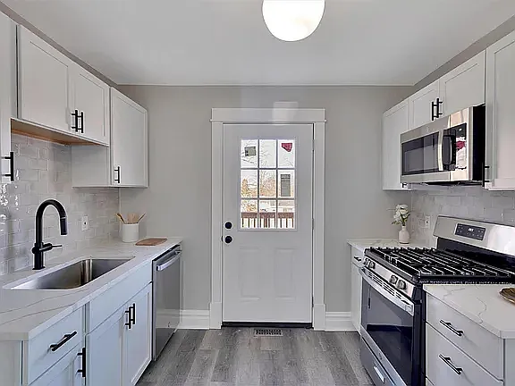 215 Monica Dr — Photo 12