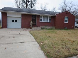 341 Lindenwood Blvd, Alton, IL 62002