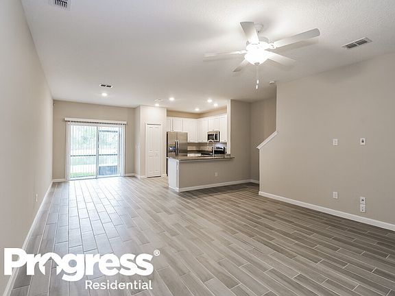 4th image of 13240 Shore Grass Dr