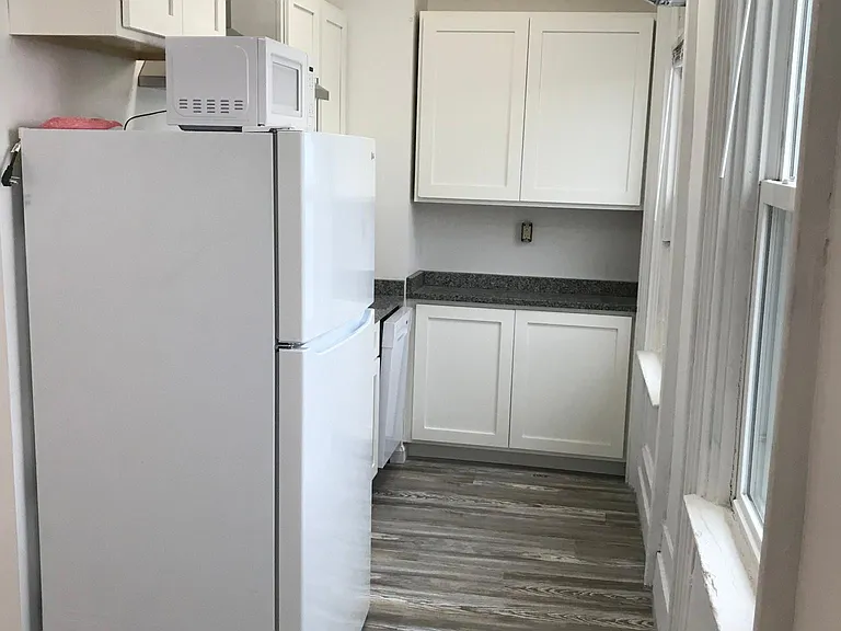 44 Gist St #2B — Photo 14