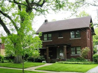 2128 Concord Dr, Lakewood, OH