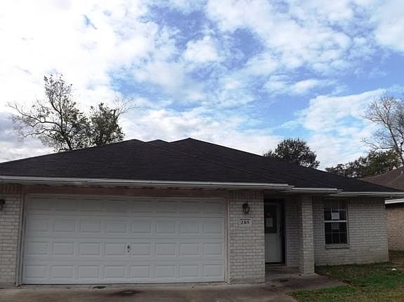 4th image of 2315 Neches Ave
