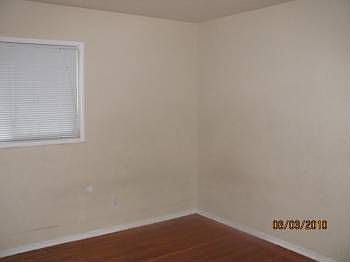 3rd image of 5525 36th Ave