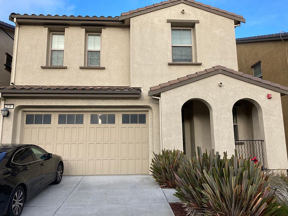 1st image of 335 Crestview Cir