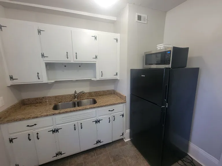 1330 Wingfield St — Photo 10