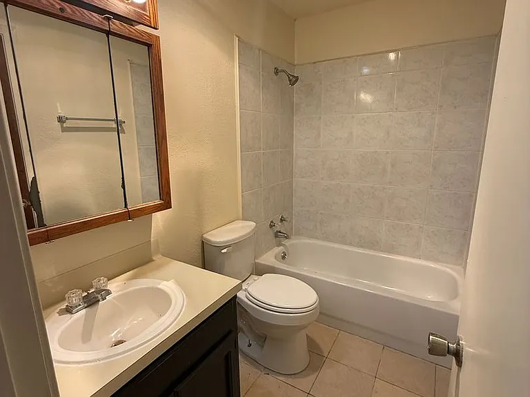 8224C Governor Dr — Photo 2