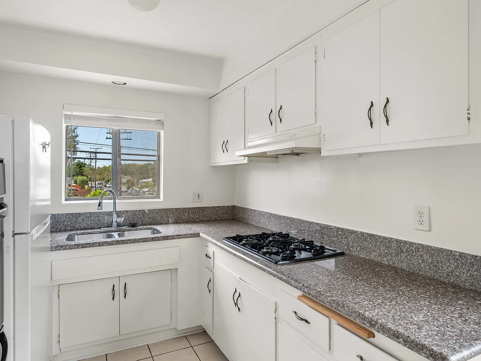 4101 Sawtelle Blvd — Photo 1