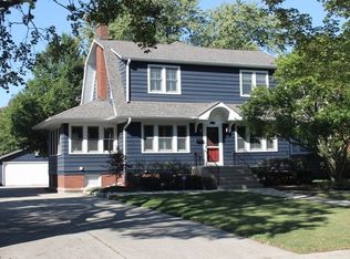 128 S Park Rd, La Grange, IL 60525