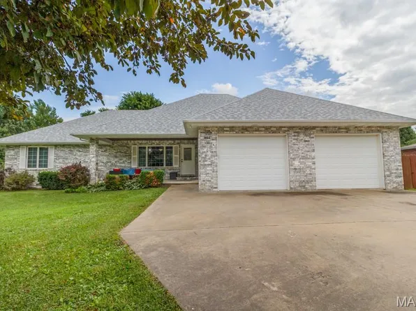 1124 Carpentry Cir, Lebanon, MO 65536