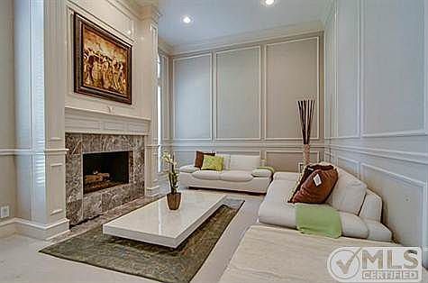 3rd image of 3401 Hollypoint Dr