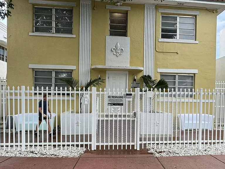 545 Michigan Ave #8 — Photo 8