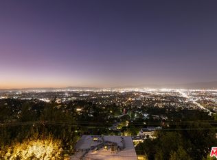 7863 Mulholland Dr, Los Angeles, CA 90046