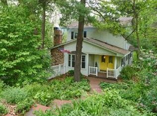 14324 Oakwood Road Ext, Minnetonka, MN 55345