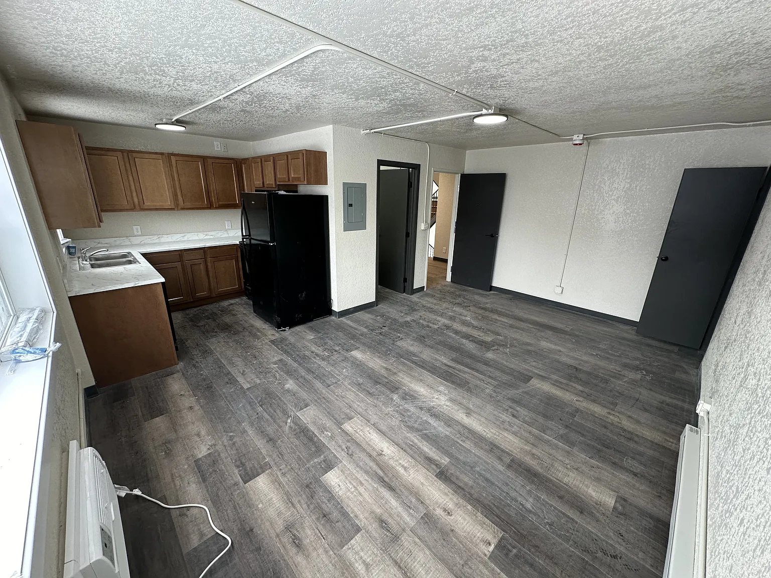 1007 N 2nd St (4J) - 12 Plex - 4 — Photo 2
