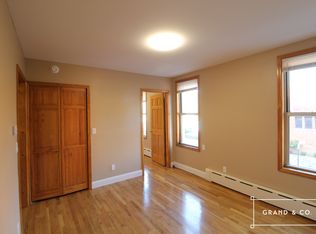 284 N 8th St #2, Brooklyn, NY