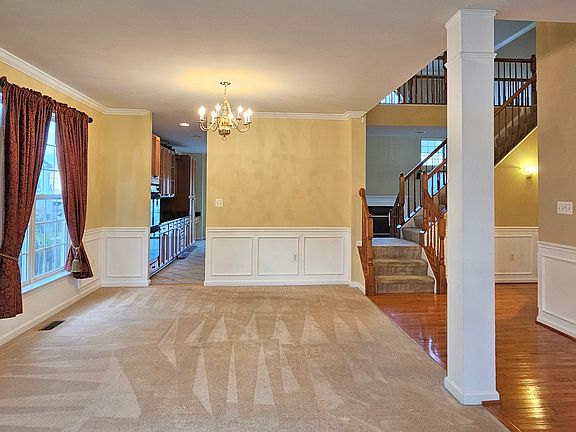 4th image of 9703 Inkwood Dr