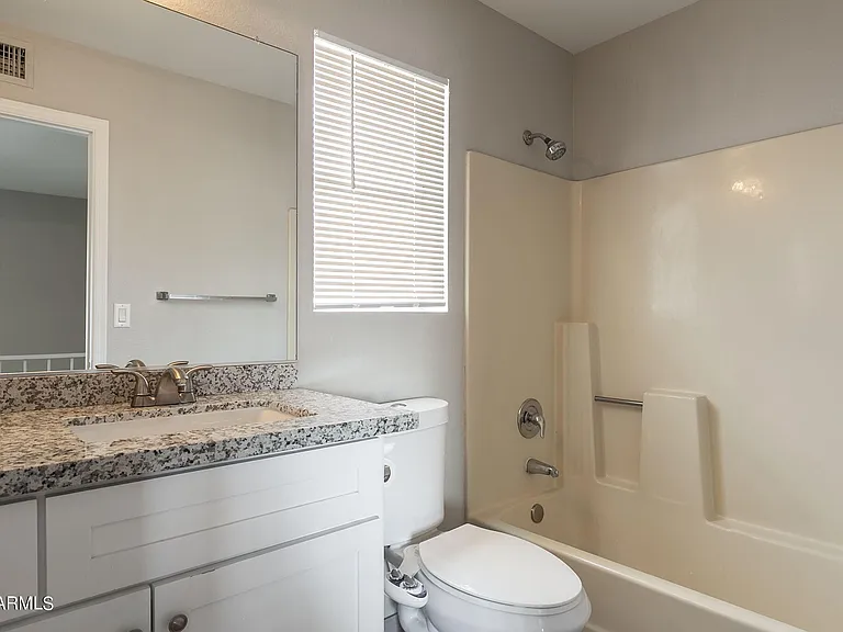 619 E Jensen St #7 — Photo 24