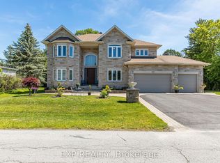 62 Lotta Ave, Ottawa, ON K2G2B5